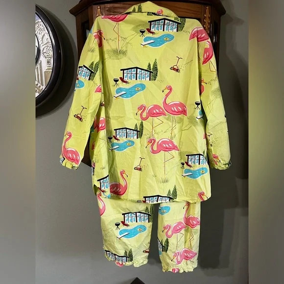 Vintage Nick & Nora Retro Outdoor Swimming Pool Flamingo Grass Mower Pajamas - Picture 4 of 9
